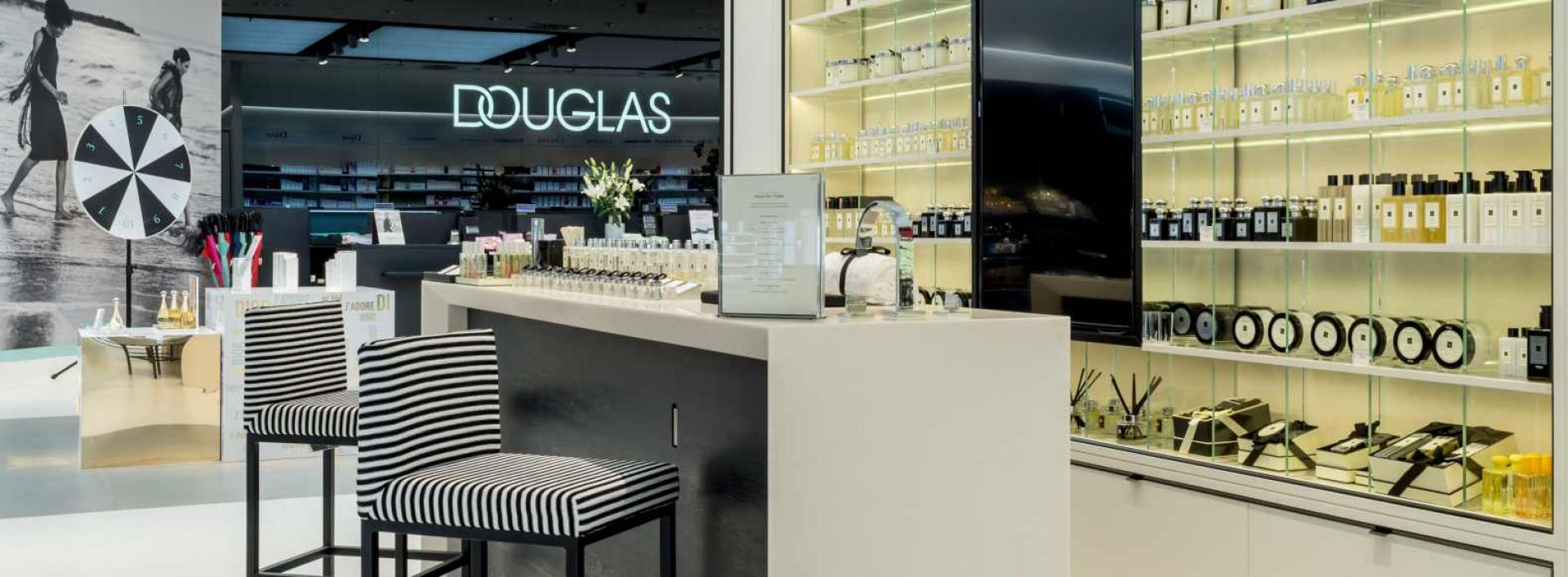 Mocno rozwija się kategoria skin care, przyszłość to personalizacja i jeszcze więcej marek niszowych  - Douglas śledząc trendy konsumenckie, aranżuje na nowo perfumerię w Galerii Mokotów