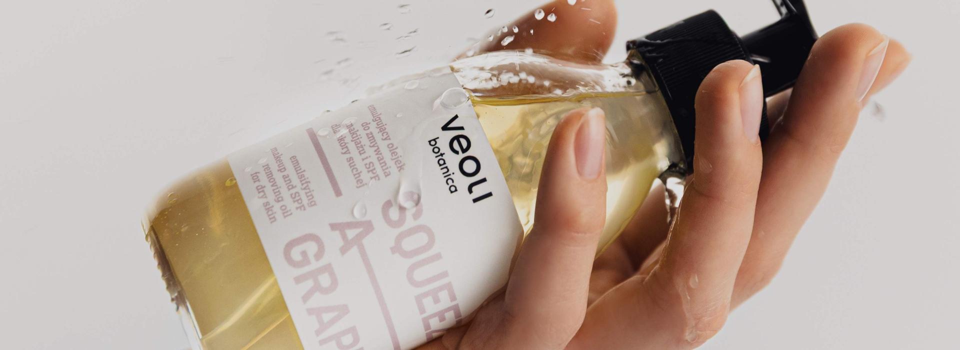 Veoli Botanica rozwija kategorię demakijażu. Trzy nowe formuły odpowiadają na r&oacute;żne potrzeby sk&oacute;ry