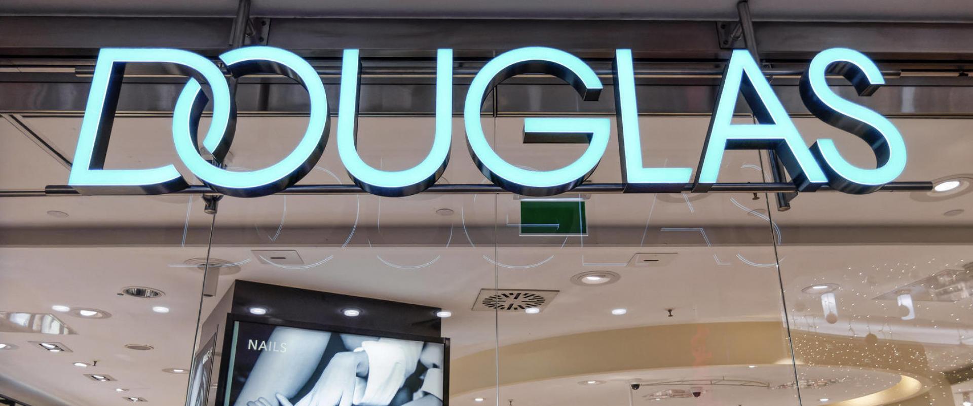 Douglas zamknie w Europie 500 sklepów - internet priorytetem rozwoju
