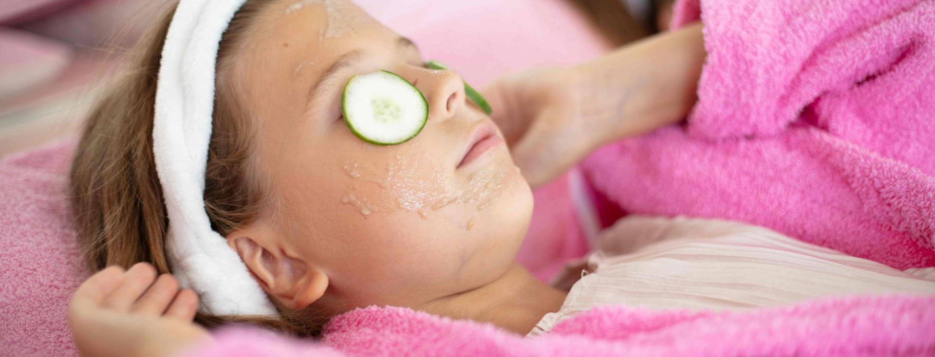 Sephora wprowadza zabezpieczenia chroniące dzieci przed marketingiem kosmetyk&oacute;w anti-aging. Na razie mowa o rynku amerykańskim