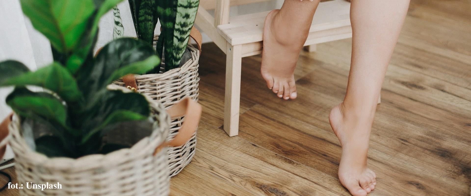 Ulga dla opuchniętych i zmęczonych nóg – linia Nivelazione Skin Therapy Expert