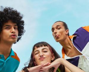 Koniec dominacji reklam? Gen Z stawia na autentyczne opinie i niezależne źr&oacute;dła informacji