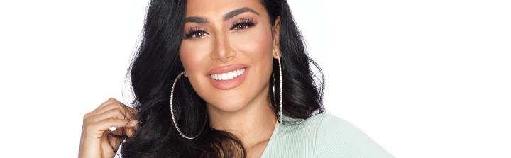 Huda Beauty na cenzurowanym. Czy angażowanie się marek w sprawy społeczne to zbyt duże ryzyko?