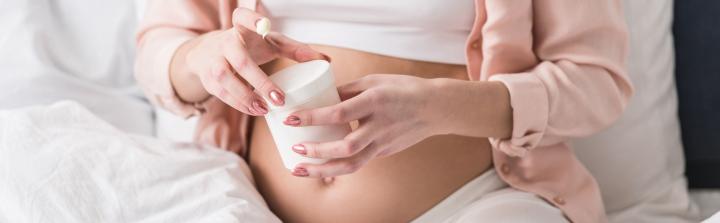 Czy wszystkie kosmetyki naturalne w ciąży są bezpieczne? Jak analizować składy i nie zwariować