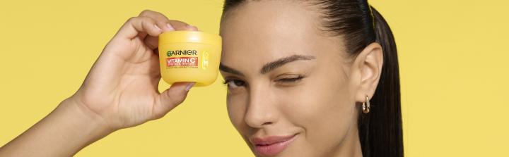 Rozświetlający krem-sorbet od Garnier podbija internet