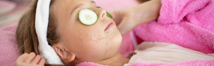 Sephora wprowadza zabezpieczenia chroniące dzieci przed marketingiem kosmetyk&oacute;w anti-aging. Na razie mowa o rynku amerykańskim