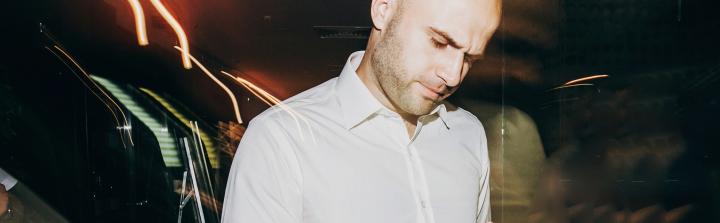 Kiedy najlepiej zrobić przeszczep włosów – czy pora roku ma znaczenie?
