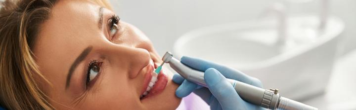 Oral-B przypomina o znaczeniu profilaktyki jamy ustnej