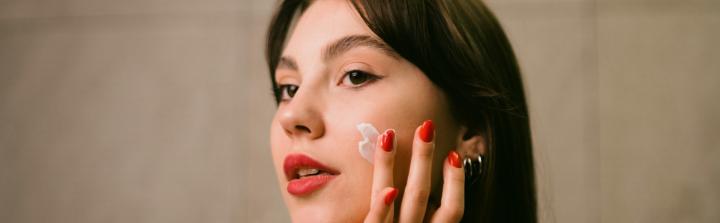 Dr Irena Eris Skin Idea Rich Serum Primer - pielęgnacja i makijaż w jednym 